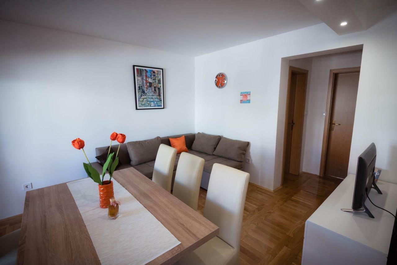 Lego Apartment Водице Екстериор снимка